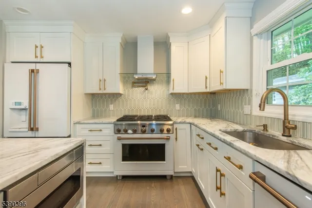 $950,000 | 22 Mountainside Drive, Morristown, NJ 07960