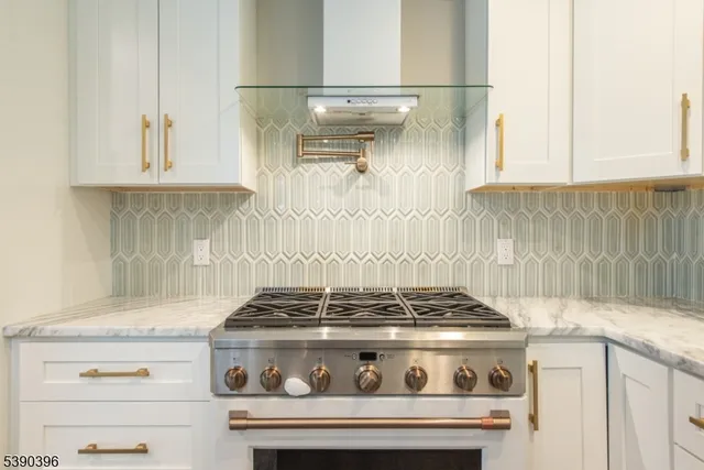 $950,000 | 22 Mountainside Drive, Morristown, NJ 07960