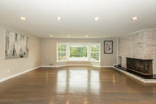 $950,000 | 22 Mountainside Drive, Morristown, NJ 07960