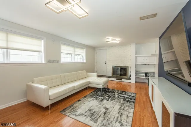 $950,000 | 22 Mountainside Drive, Morristown, NJ 07960