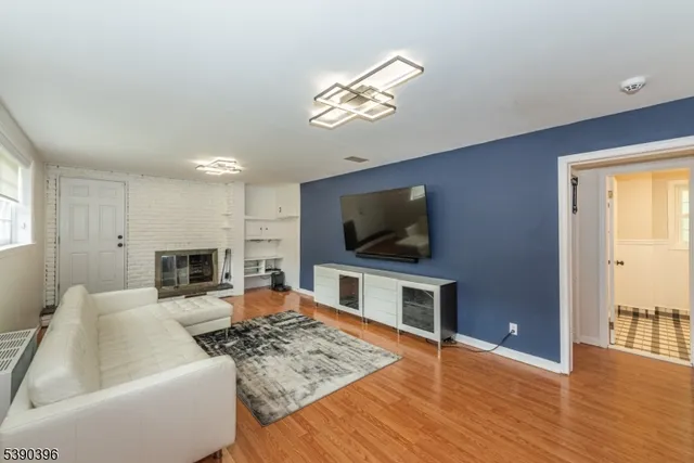 $950,000 | 22 Mountainside Drive, Morristown, NJ 07960