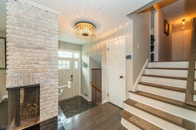 $950,000 | 22 Mountainside Drive, Morristown, NJ 07960