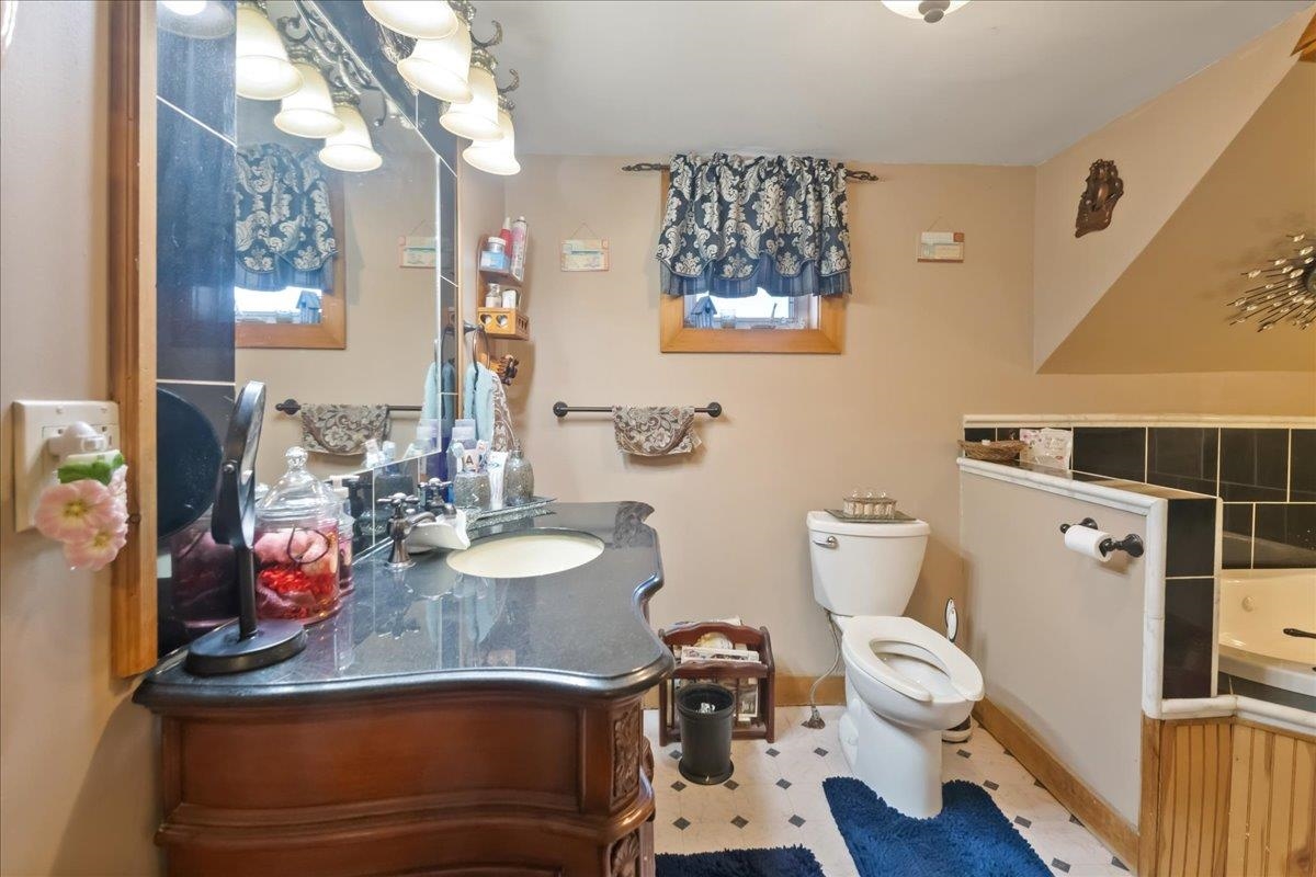 374 Lake Road St. Albans Town, VT 05478 - Photo 15 of 60