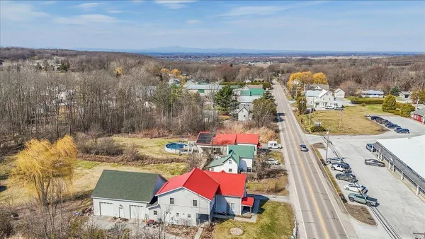$400,000 | 374 Lake Road, St. Albans Town, VT 05478