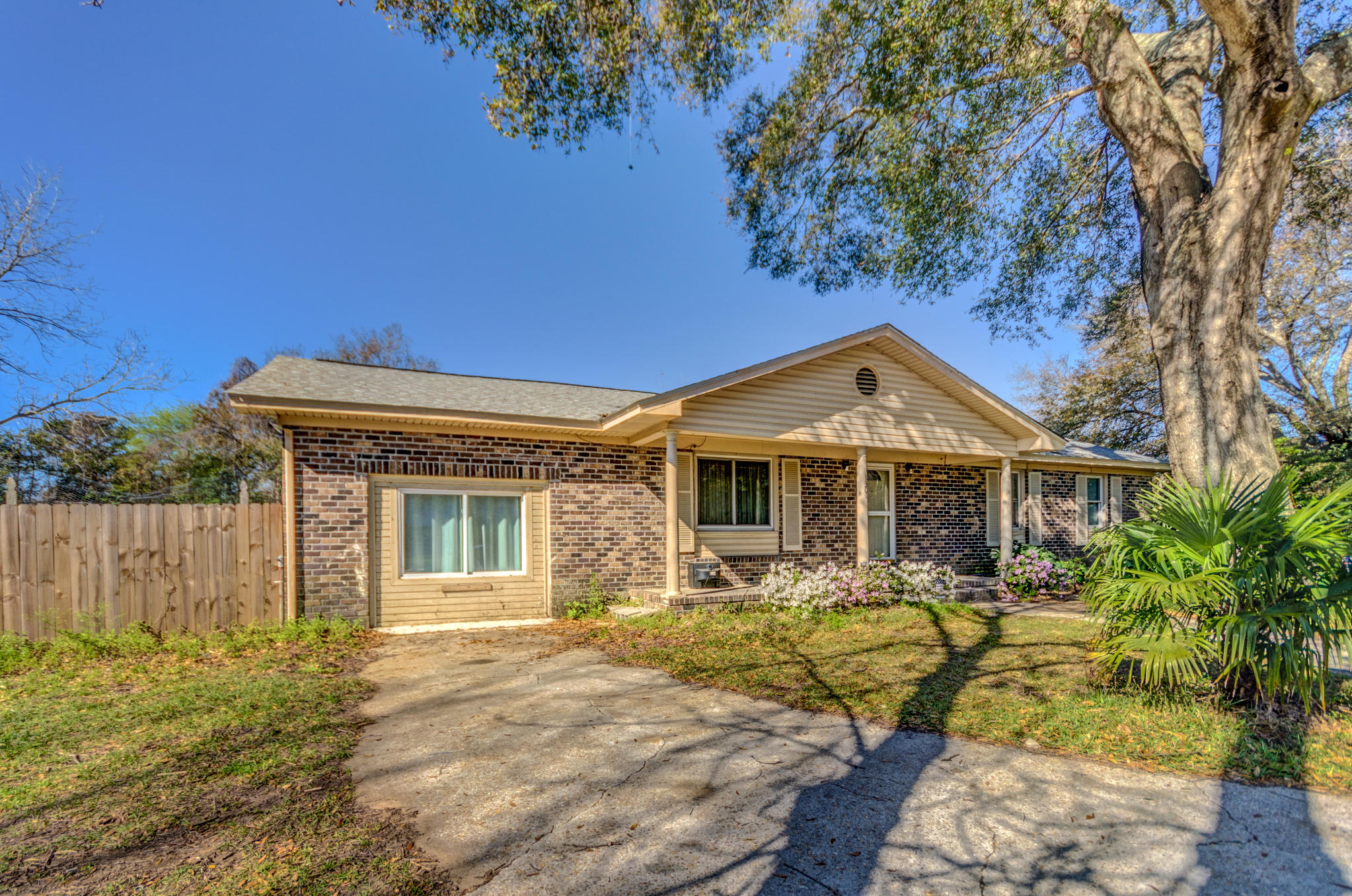 1301 Hampshire Road Charleston, SC 29412 - Photo 3 of 27 1301 Hampshire-3