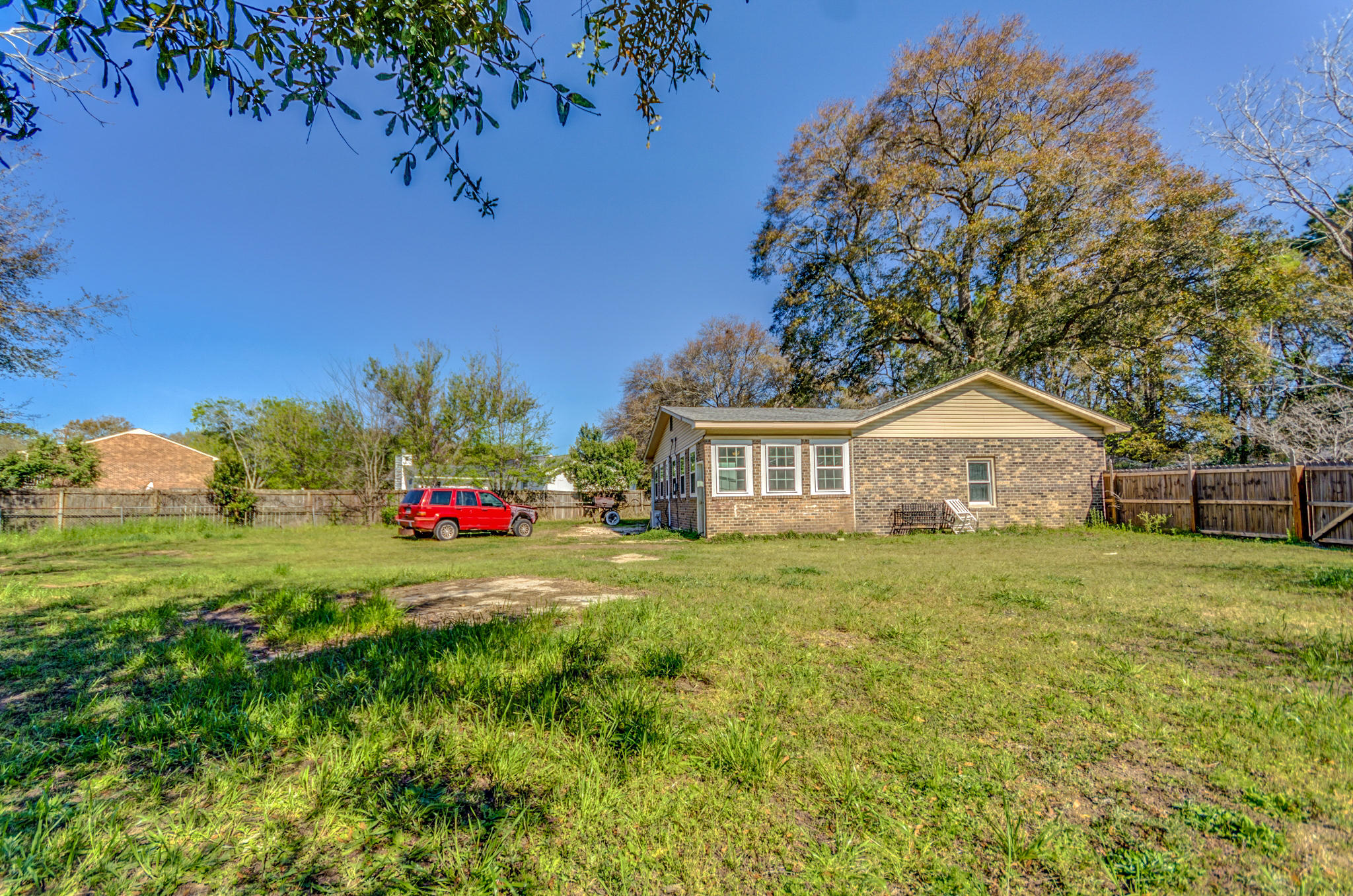 1301 Hampshire Road Charleston, SC 29412 - Photo 21 of 27 1301 Hampshire-21