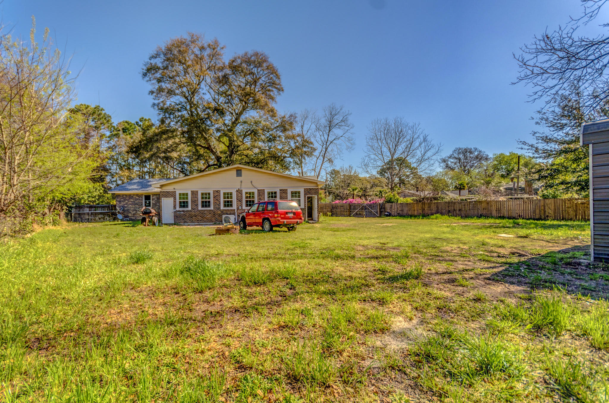 1301 Hampshire Road Charleston, SC 29412 - Photo 24 of 27 1301 Hampshire-24