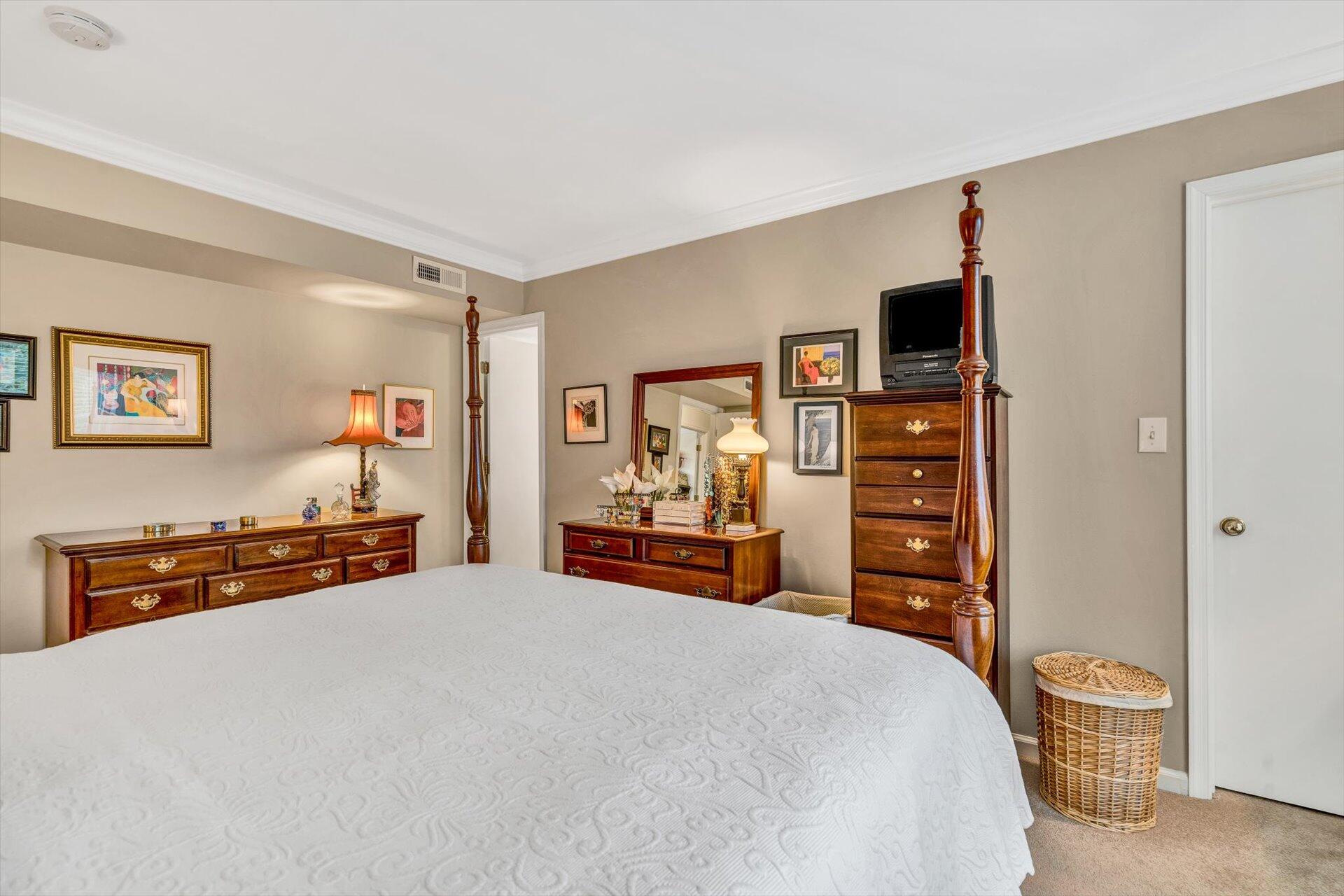 1 23rd Street Southwest, Unit 9 Roanoke, VA 24014 - Photo 23 of 32 23-082620220095
