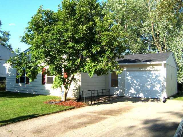 4037 Marseille Road Indianapolis, IN 46226 - Photo 2 of 12 Gallery Image 2