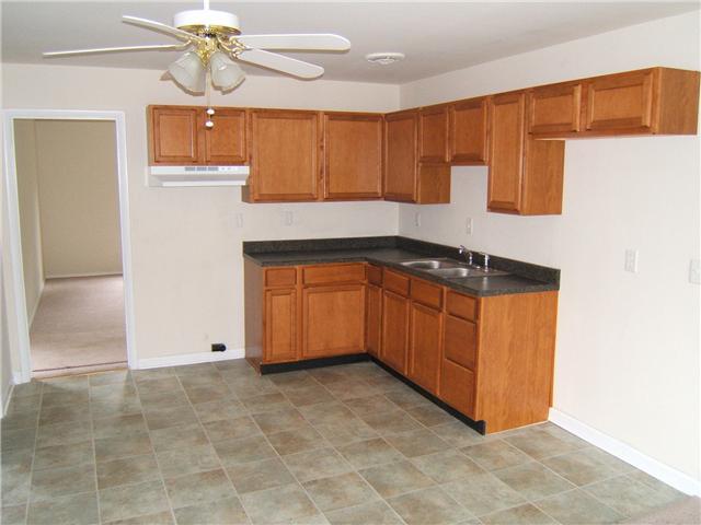 4037 Marseille Road Indianapolis, IN 46226 - Photo 4 of 12 Gallery Image 4