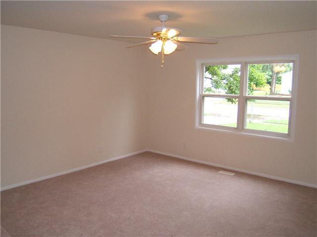 4037 Marseille Road Indianapolis, IN 46226 - Photo 5 of 12 Gallery Image 5