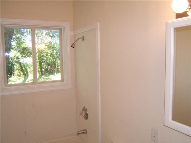 4037 Marseille Road Indianapolis, IN 46226 - Photo 8 of 12 Gallery Image 8