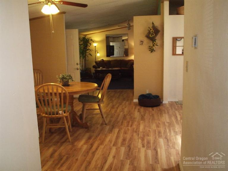 19273 Apache Road Bend, OR 97702 - Photo 8 of 25 Additional Photo