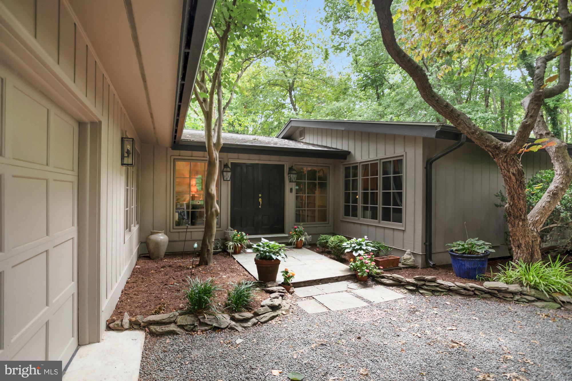 23320 Mersey Road Middleburg, VA 20117 - Photo 3 of 54 Entry