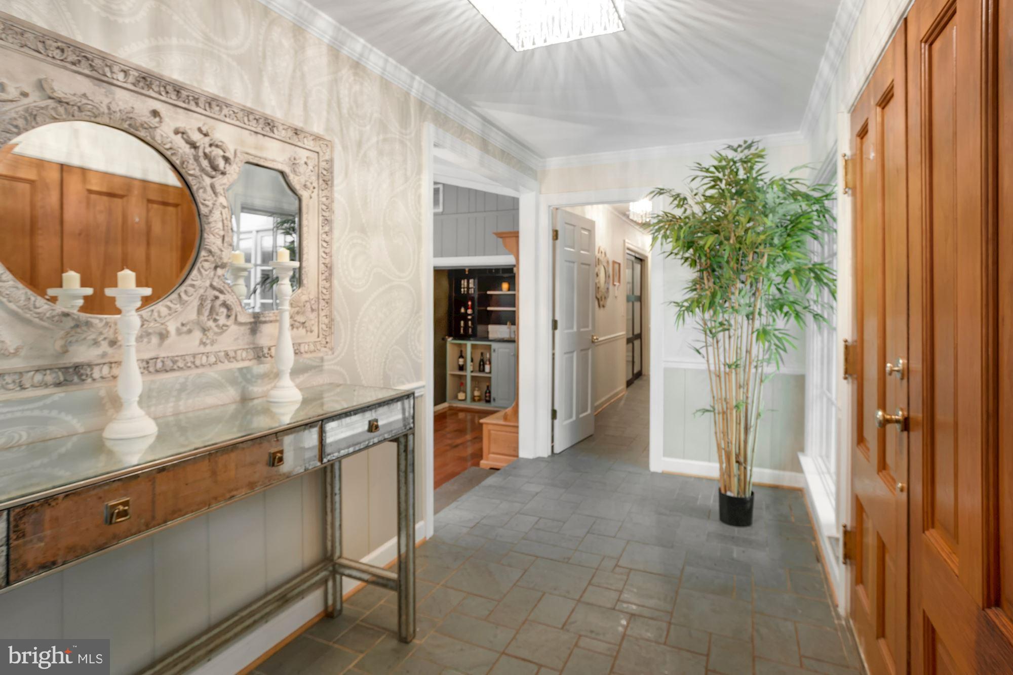 23320 Mersey Road Middleburg, VA 20117 - Photo 4 of 54 Foyer