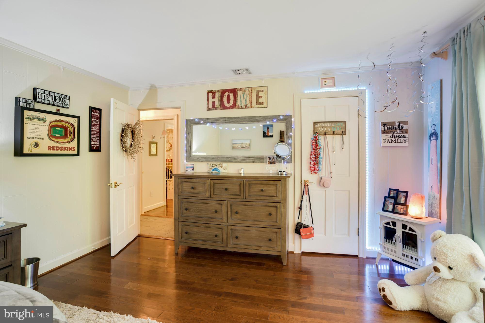 23320 Mersey Road Middleburg, VA 20117 - Photo 32 of 54 Bedroom 2