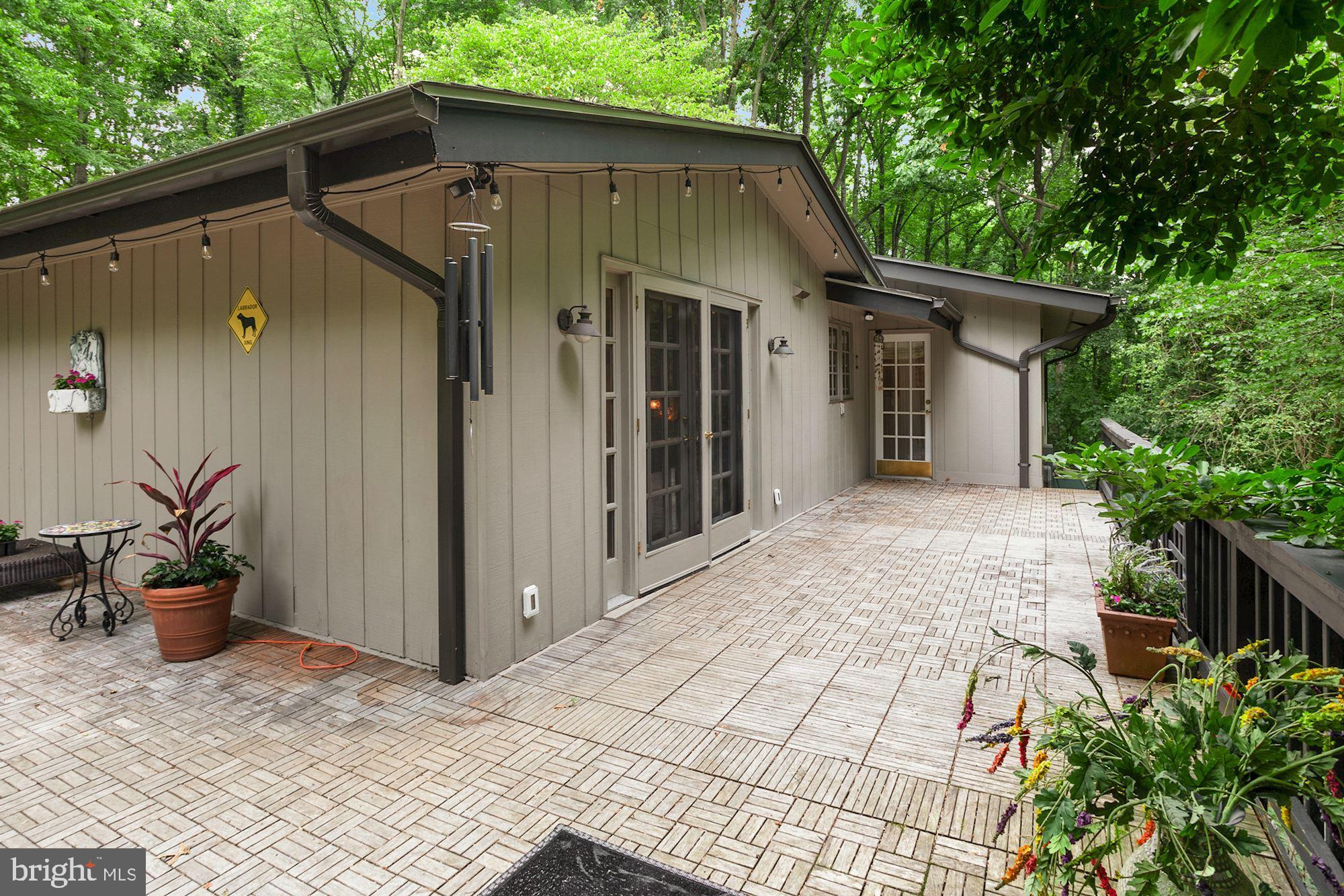 23320 Mersey Road Middleburg, VA 20117 - Photo 50 of 54 Teakwood decking