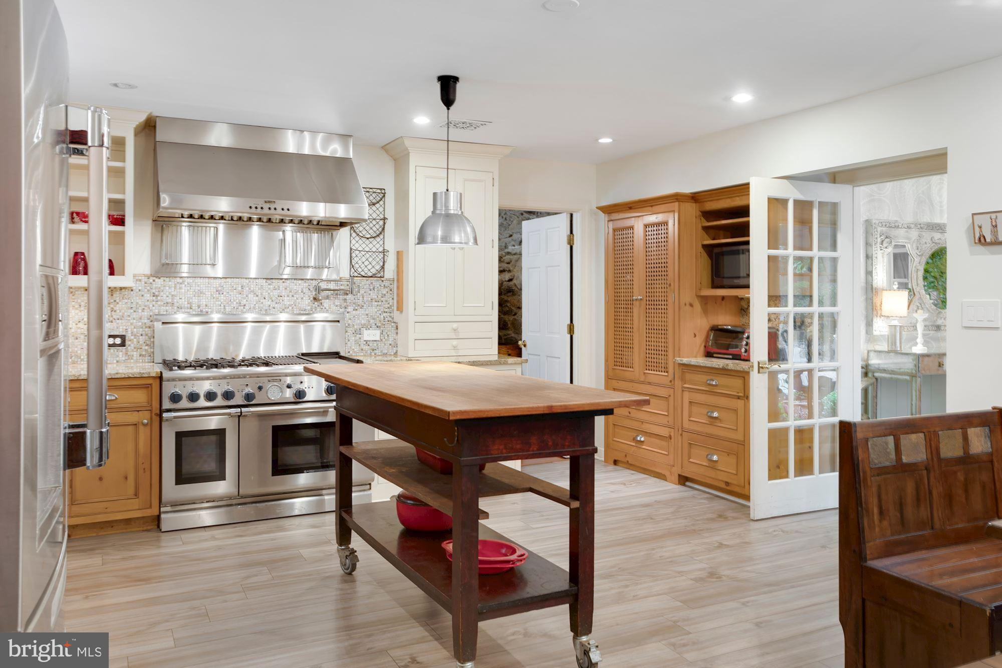 23320 Mersey Road Middleburg, VA 20117 - Photo 6 of 54 Kitchen