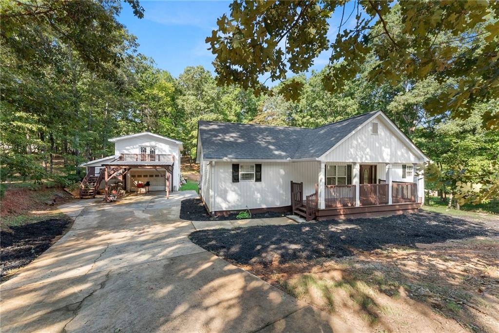 3528 Looper Lake Road Gainesville, GA 30506 - Photo 5 of 73 Gallery Image 5