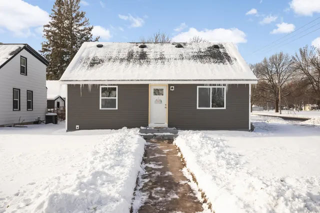 $409,900 | 4533 Welcome Avenue North, Crystal, MN 55422