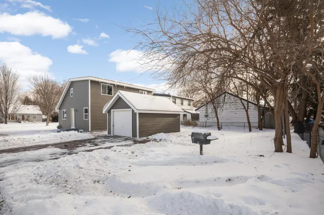 $409,900 | 4533 Welcome Avenue North, Crystal, MN 55422