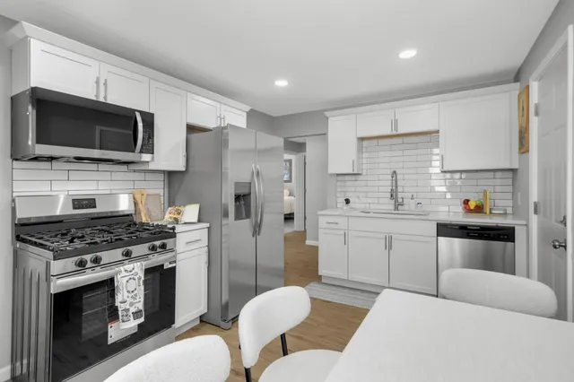 $409,900 | 4533 Welcome Avenue North, Crystal, MN 55422