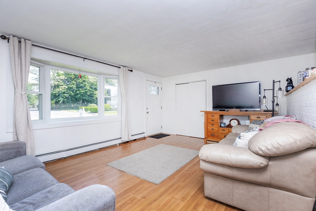 8 Andover Road Beverly, MA 01915 - Photo 3 of 30