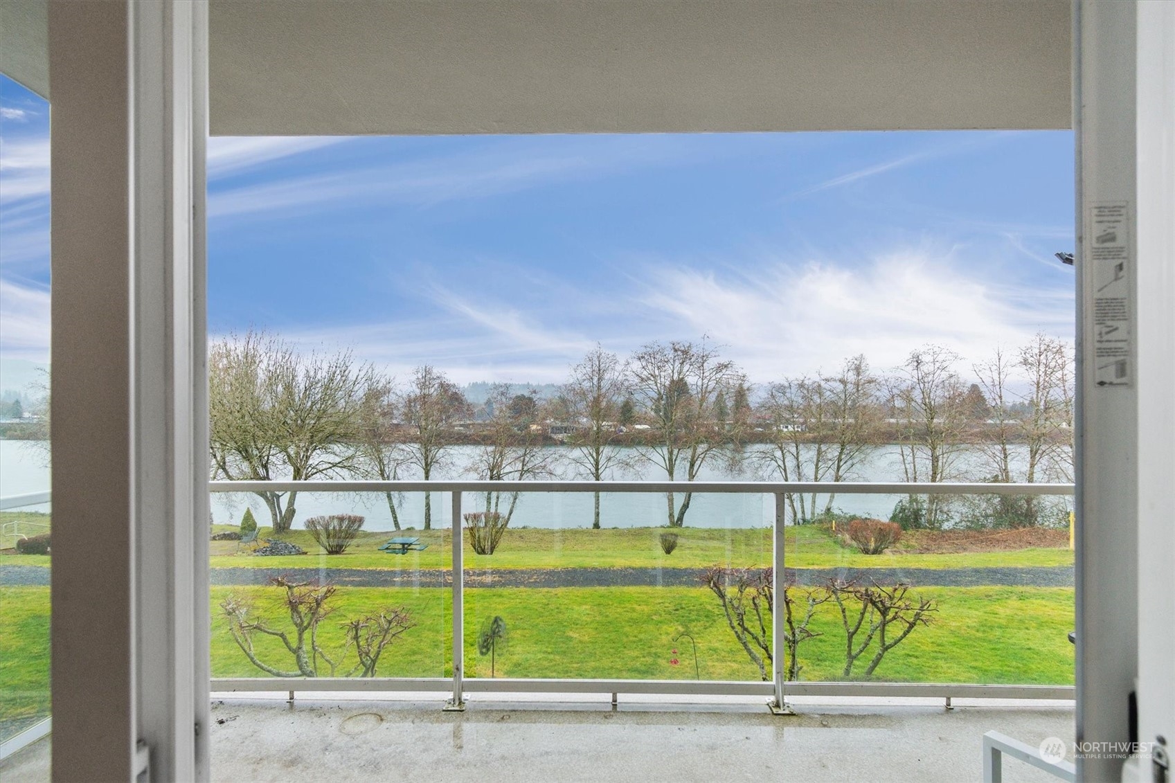 1548 River Road, Unit 206 Longview, WA 98632 - Photo 8 of 35 Gallery Image 8