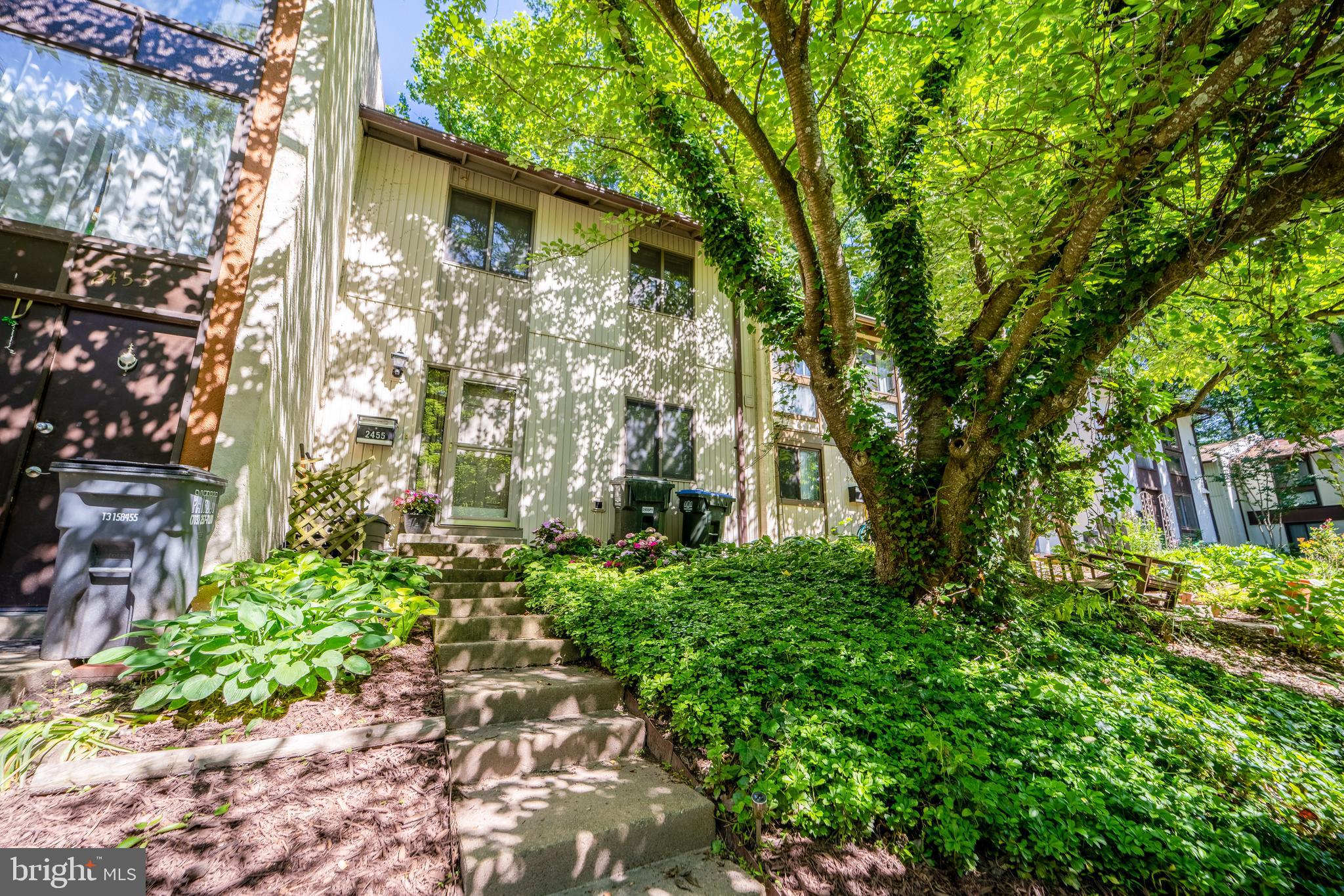 2455 Pyrenees Court Reston, VA 20191 - Photo 1 of 34