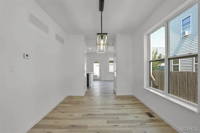 $377,500 | 7119 Trainor Place, St. Louis, MO 63116