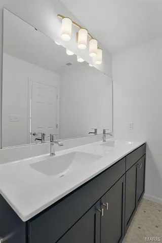 $377,500 | 7119 Trainor Place, St. Louis, MO 63116