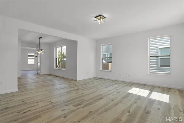 $377,500 | 7119 Trainor Place, St. Louis, MO 63116