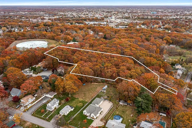 $1,050,000 | 101 Cobble Hill Road, Lincoln, RI 02865