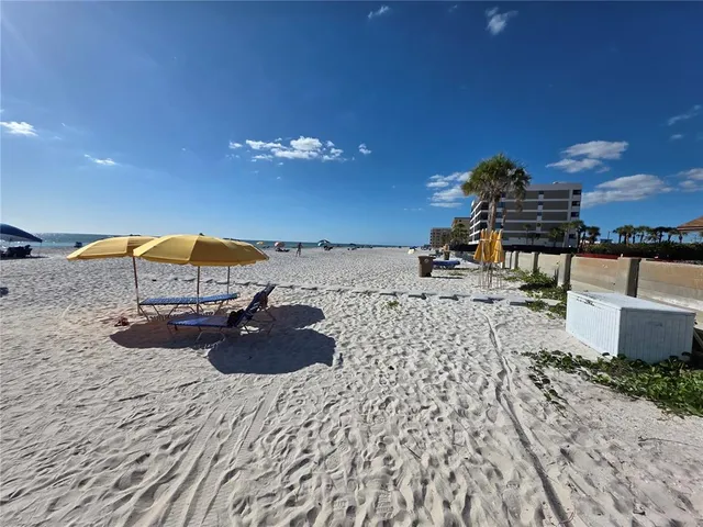 $1,525 | 14225 Palm Street, Unit 2, Madeira Beach, FL 33708