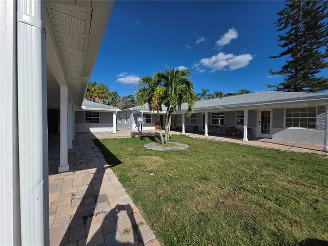 $1,525 | 14225 Palm Street, Unit 2, Madeira Beach, FL 33708