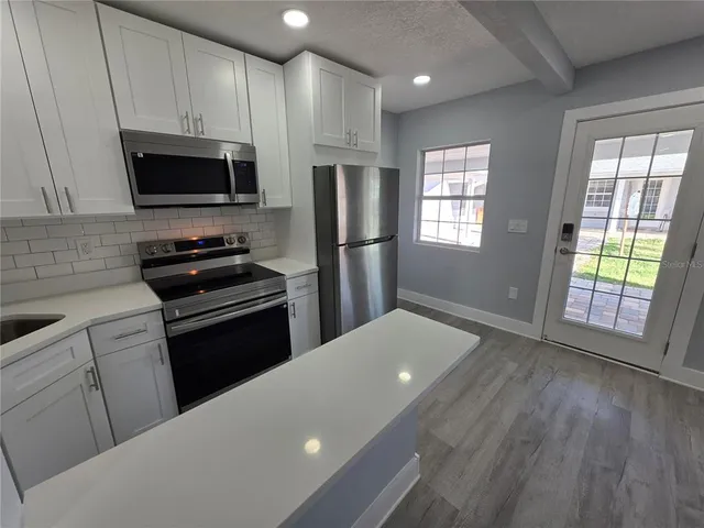 $1,525 | 14225 Palm Street, Unit 2, Madeira Beach, FL 33708