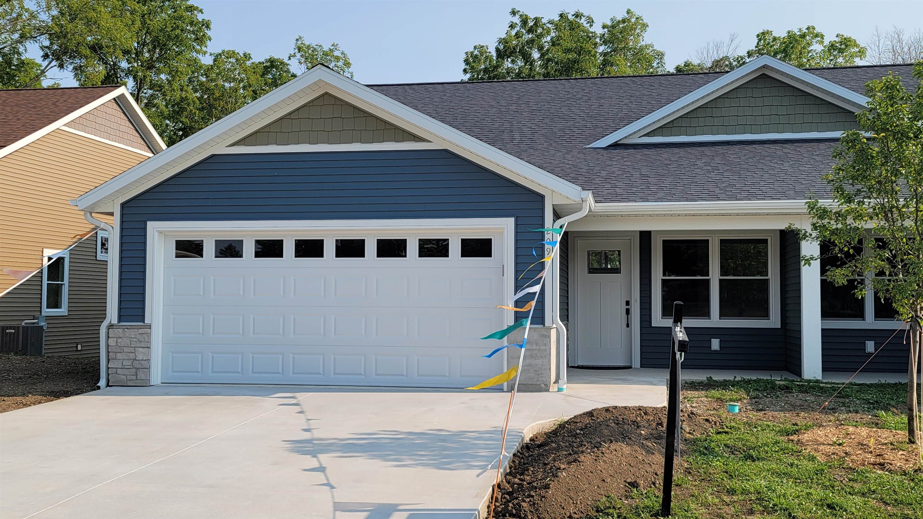 309 Edenview Eden, WI 53019 - Photo 3 of 4