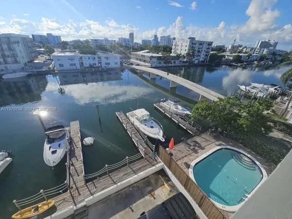 $2,650 | 8101 Crespi Boulevard, Unit 504, Miami Beach, FL 33141