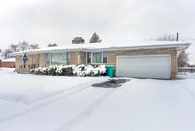 $285,000 | 5550 Jefferson Place, Merrillville, IN 46410