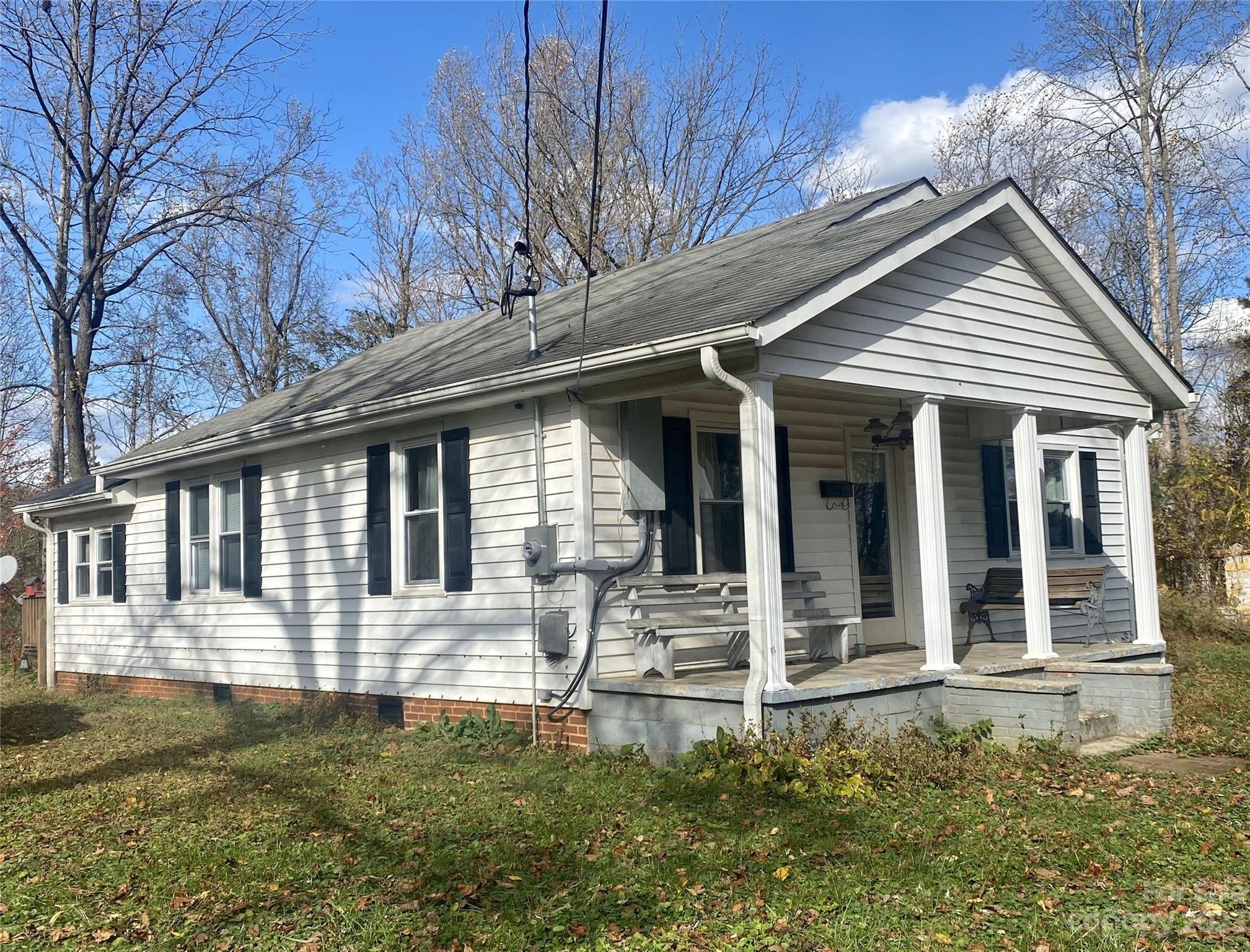 423 Decatur Avenue Elkin, NC 28621 - Photo 1 of 27 Gallery Image 1