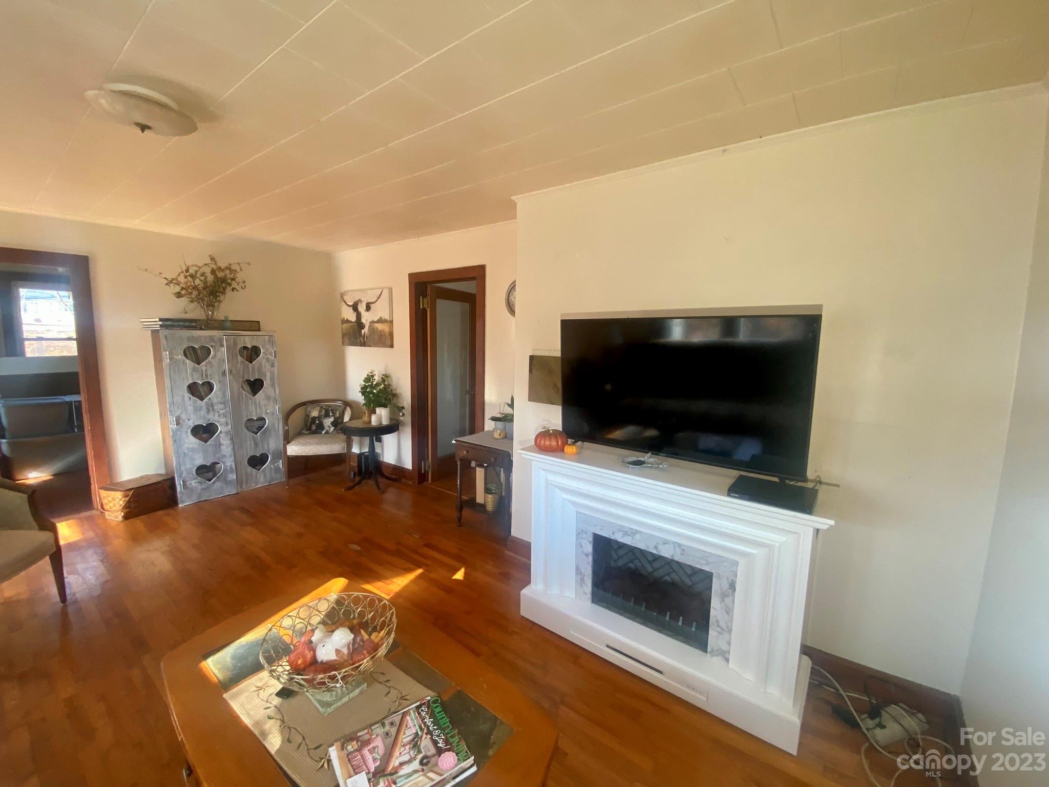 423 Decatur Avenue Elkin, NC 28621 - Photo 11 of 27 Gallery Image 11