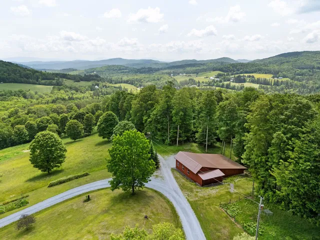 $1,375,000 | 2208-2432 Backway Road, Corinth, VT 05039