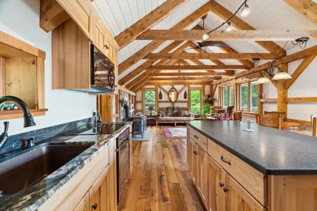 $1,375,000 | 2208-2432 Backway Road, Corinth, VT 05039