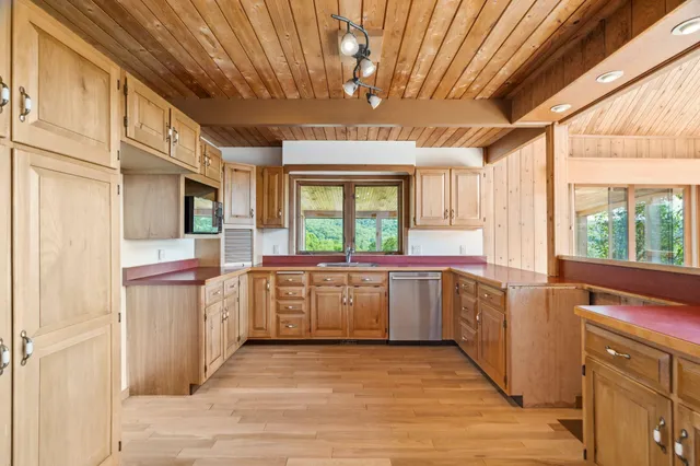 $1,375,000 | 2208-2432 Backway Road, Corinth, VT 05039