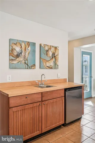 $1,250,000 | 990 Hawksbill Street, Bethany Beach, DE 19930