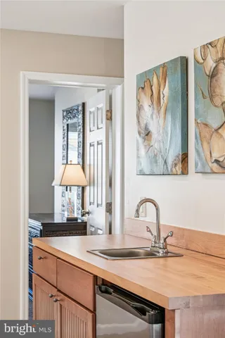 $1,250,000 | 990 Hawksbill Street, Bethany Beach, DE 19930