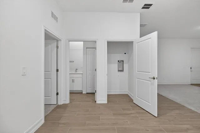 $4,700 | 6925 East 116th Court, Palmetto, FL 34221