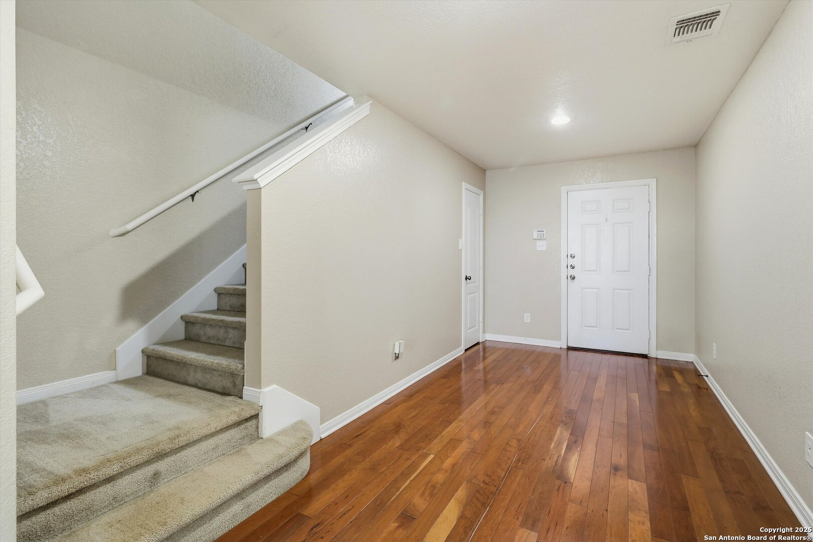 6775 Wayman Ridge Live Oak, TX 78233 - Photo 4 of 25