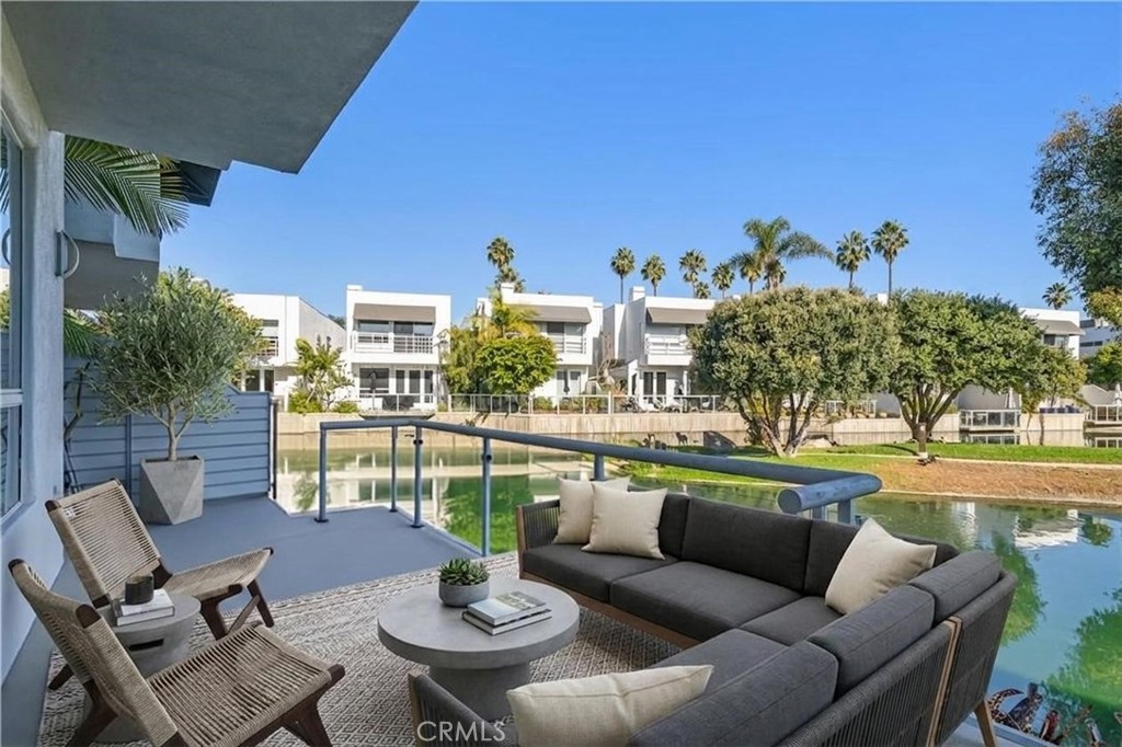 620 Harbor Street, Unit 6 Venice, CA 90291 - Photo 21 of 64 AI generated rear patio over looking lagoon