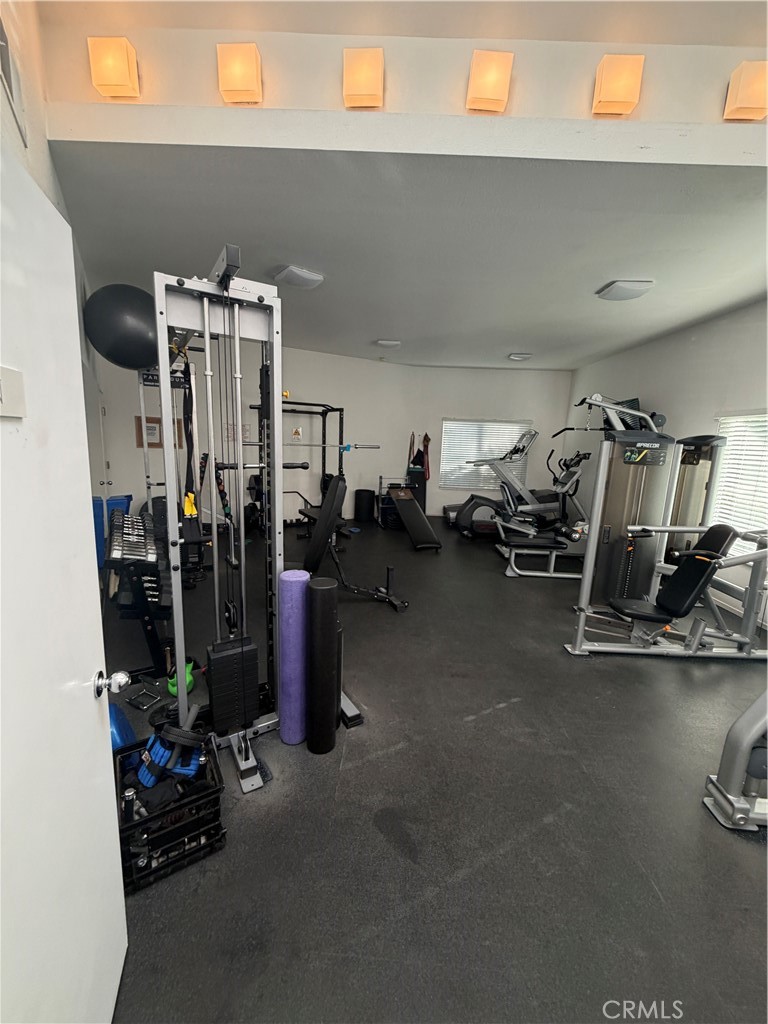 620 Harbor Street, Unit 6 Venice, CA 90291 - Photo 57 of 64 HOA gym